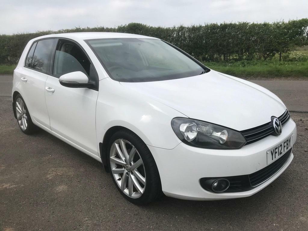 Compare Volkswagen Golf 2.0 Tdi Gt Leather Euro 5 YF12FBY White