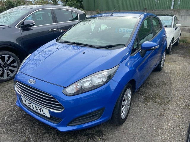 Compare Ford Fiesta 1.5 Style Tdci 74 Bhp YJ13AYL Blue