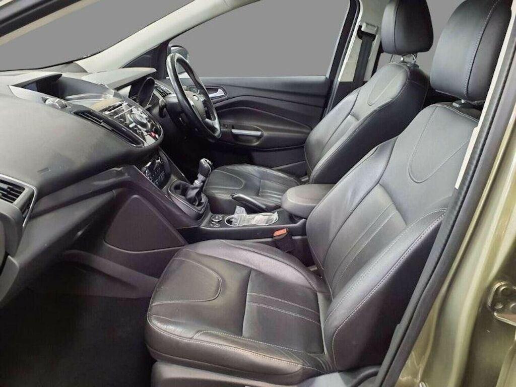 Compare Ford Kuga 4X4 2.0 Tdci Titanium X Awd Euro 5 201363 EA63ETJ Green