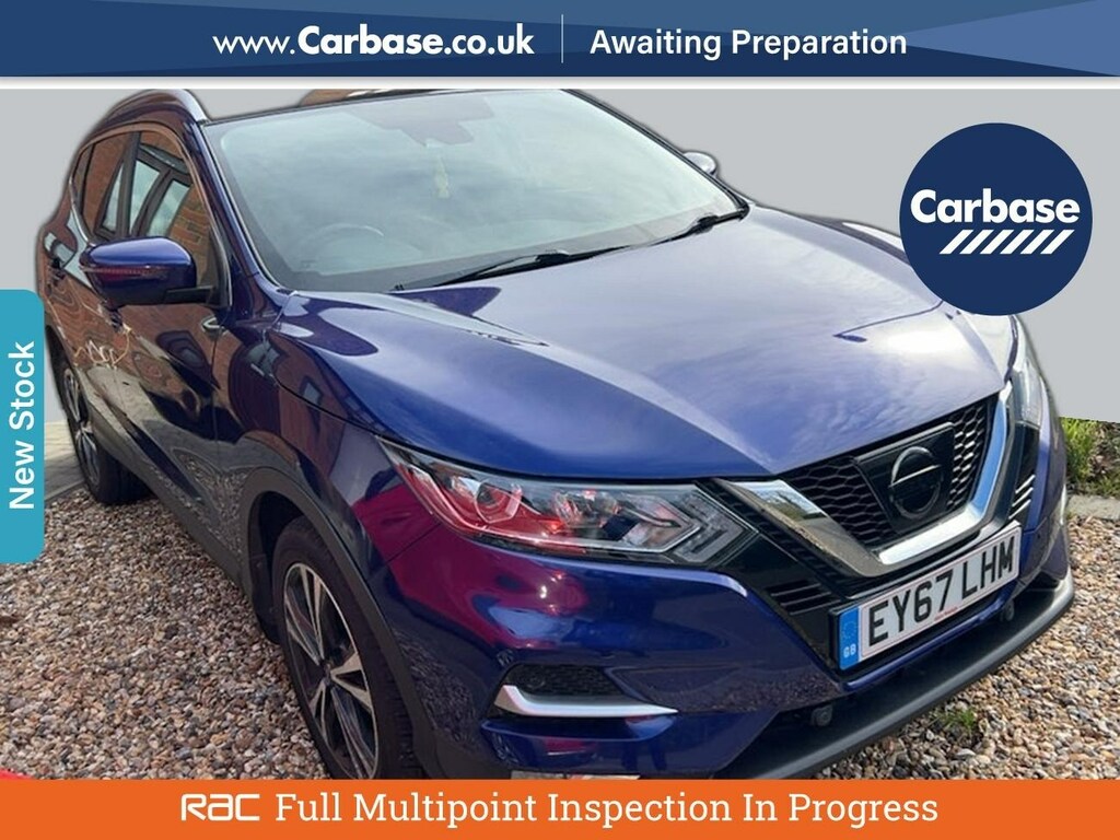 Compare Nissan Qashqai 1.2 Dig-t N-connecta Xtronic - Suv 5 Seats EY67LHM Blue