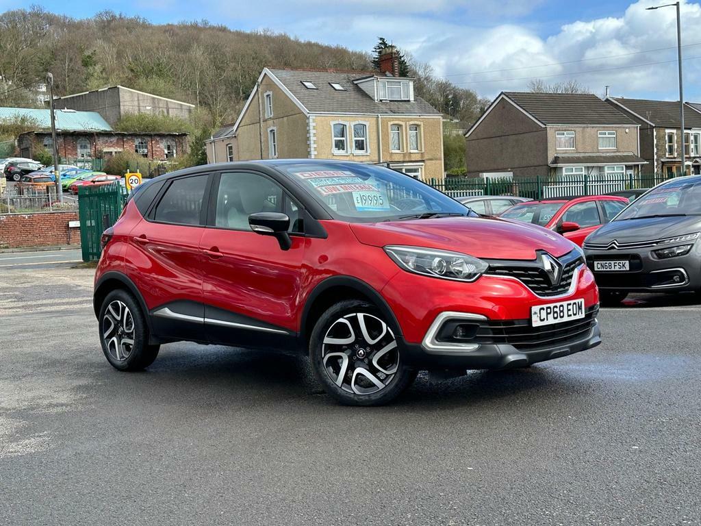 Compare Renault Captur 1.5 Dci Energy Iconic Euro 6 Ss CP68EOM Red