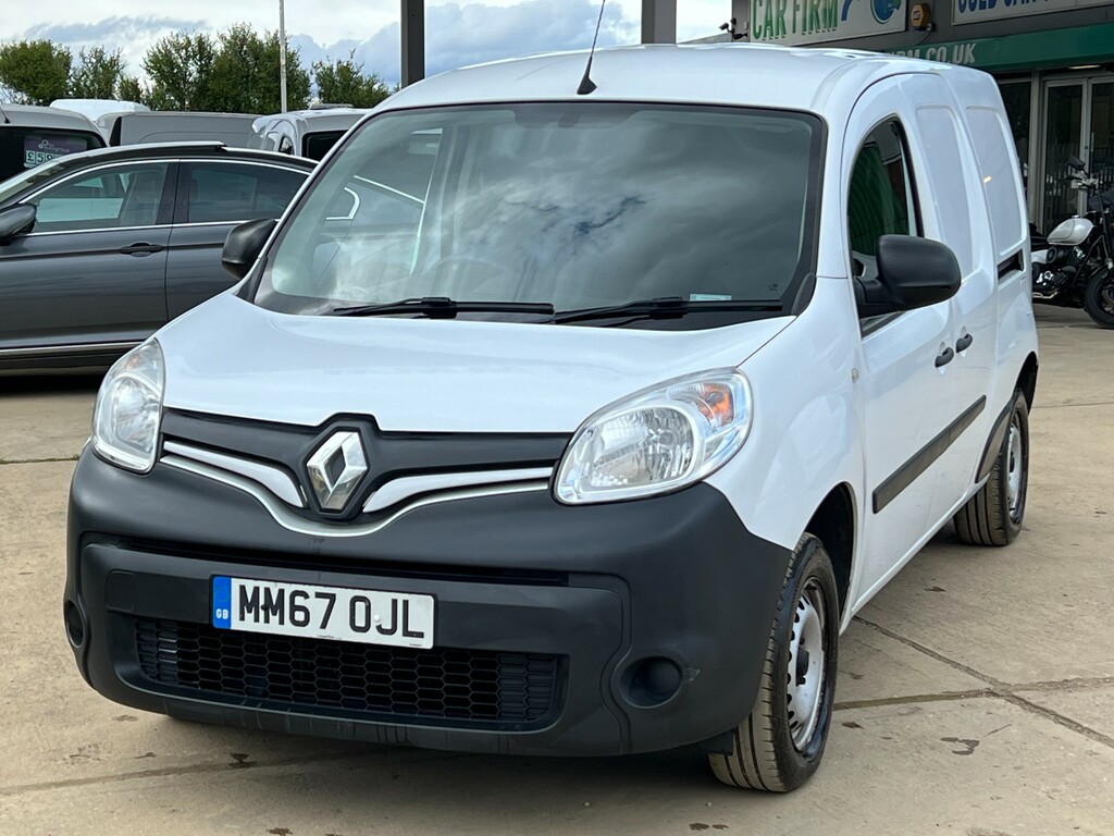 Compare Renault Kangoo Maxi 1.5 Dci Energy Ll21 Business Panel Van 6Dr MM67OJL White