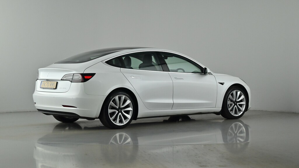 Compare Tesla Model 3 Dual Motor Long Range 4Wde YK70RRU White
