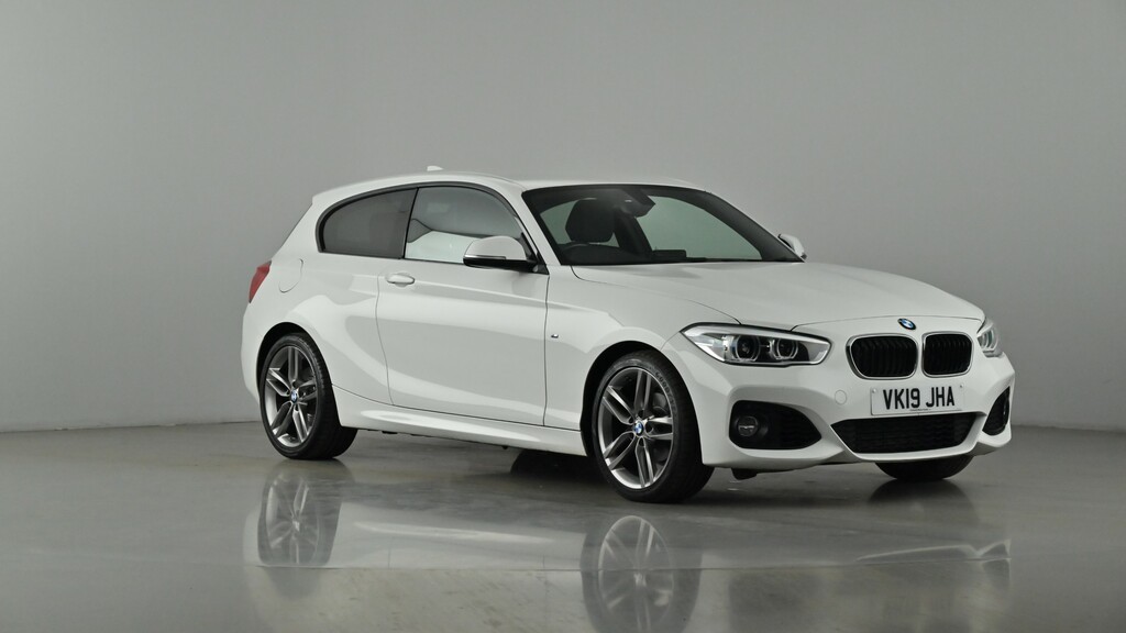 Compare BMW 1 Series 1.5 M Sport VK19JHA White
