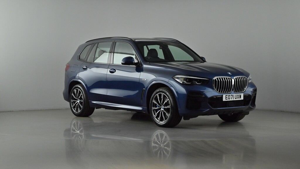 Compare BMW X5 3.0 Xdrive45e M Sport EO71UXW Blue
