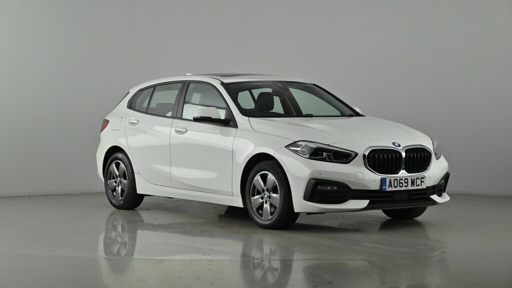 Compare BMW 1 Series 1.5 Se AO69WCF White