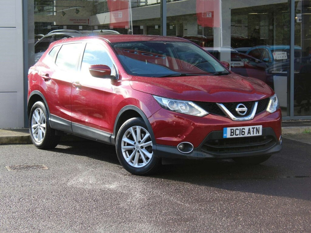 Compare Nissan Qashqai 1.5 Dci Acenta Smart Vision Pack BC16ATN Red