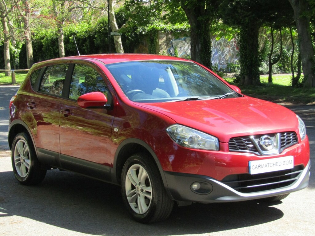 Compare Nissan Qashqai 1.6 117 Acenta FE60EBC Red