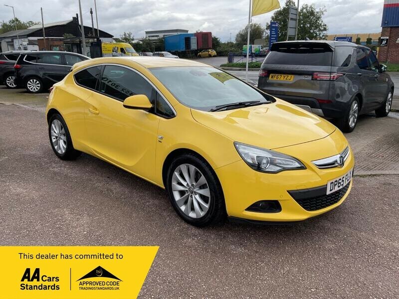 Compare Vauxhall Astra Coupe 1.4 I Turbo Sri 2015 DP65FLX Yellow