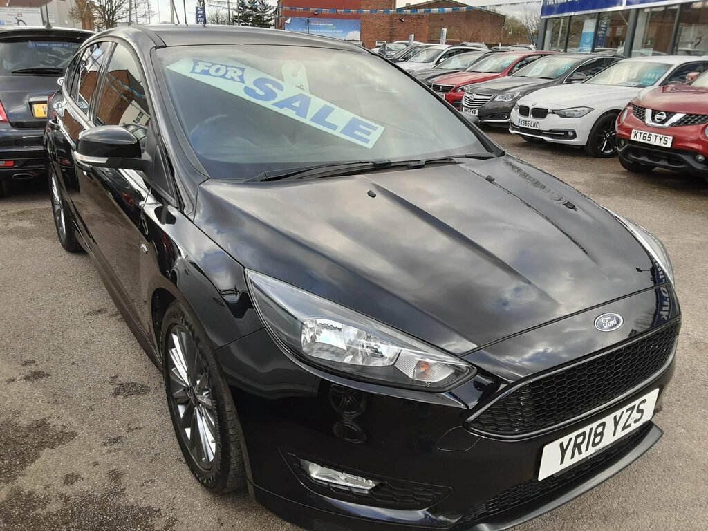 Compare Ford Focus 1.0T Ecoboost St-line Euro 6 Ss YR18YZS Black