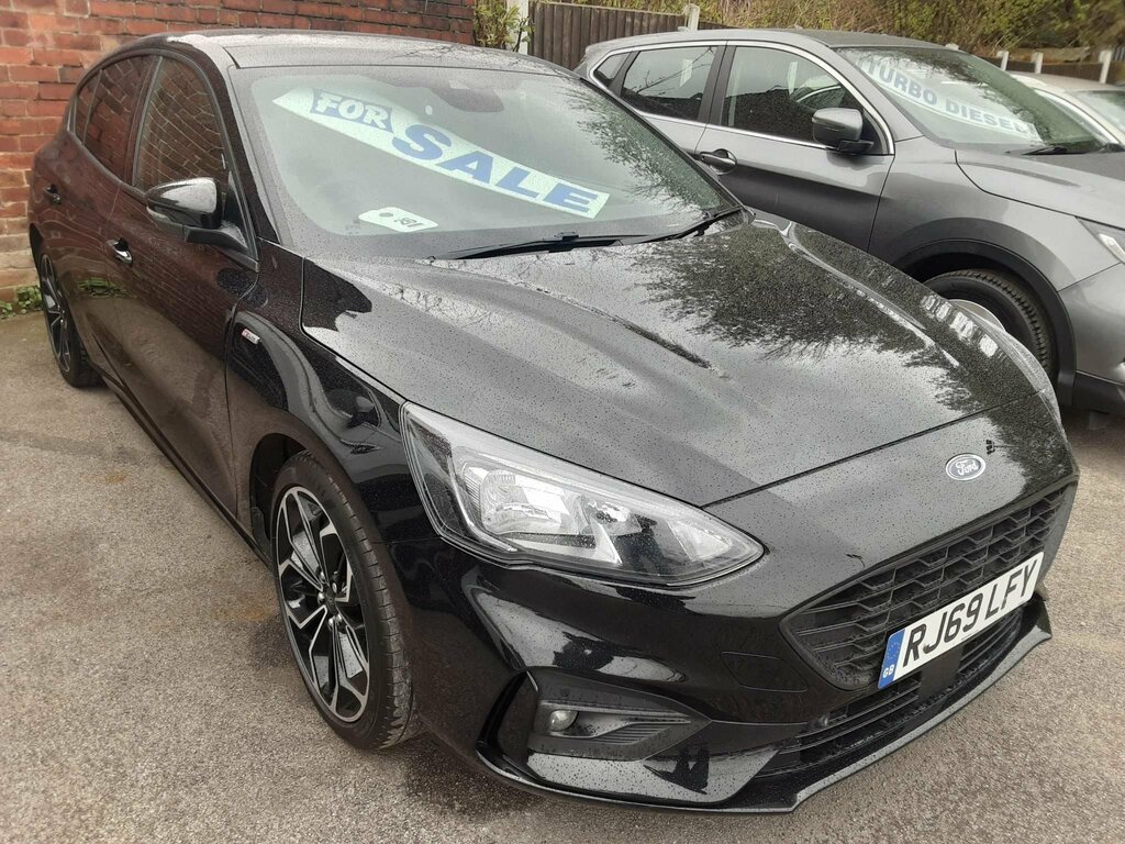 Compare Ford Focus 1.5T Ecoboost St-line X Euro 6 Ss RJ69LFY Black