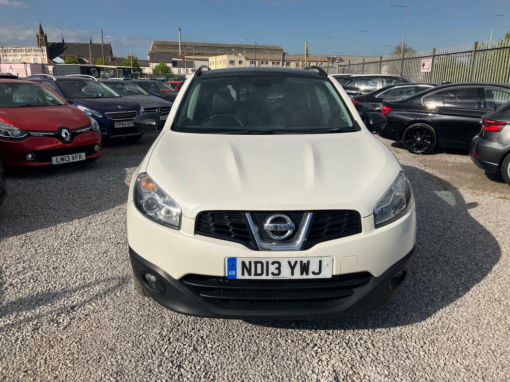 Compare Nissan Qashqai 1.6 Dci 360 2Wd Euro 5 Ss 35Tax Camera Pan ND13YWJ White