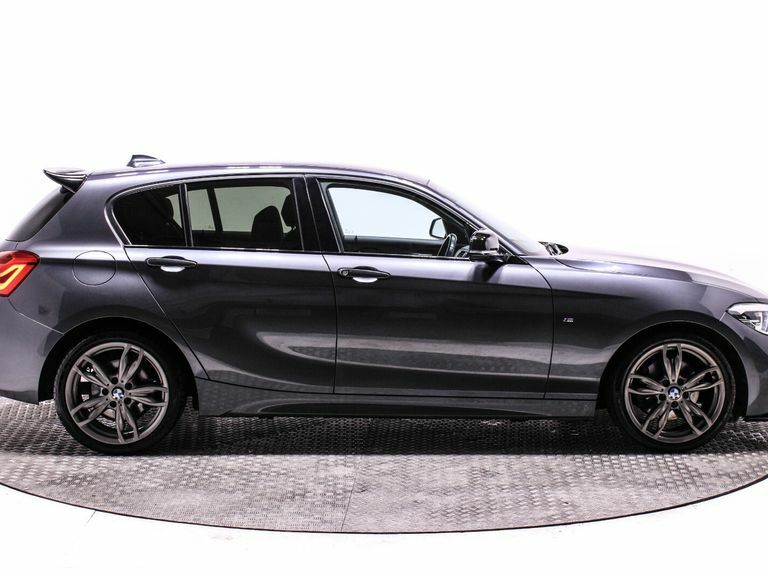 Compare BMW 1 Series 125I M Sport OE67LWG Grey