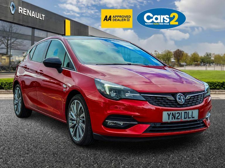 Compare Vauxhall Astra 1.2 Turbo 145 Griffin Edition YN21DLL Red