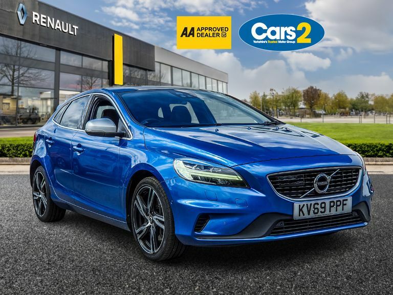 Volvo V40 D3 4 Cyl 152 R Design Edition Geartronic Blue #1