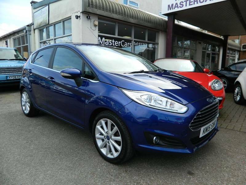 Compare Ford Fiesta 1.0T Ecoboost Titanium - Only 26903 Miles Full KM15SXR Blue