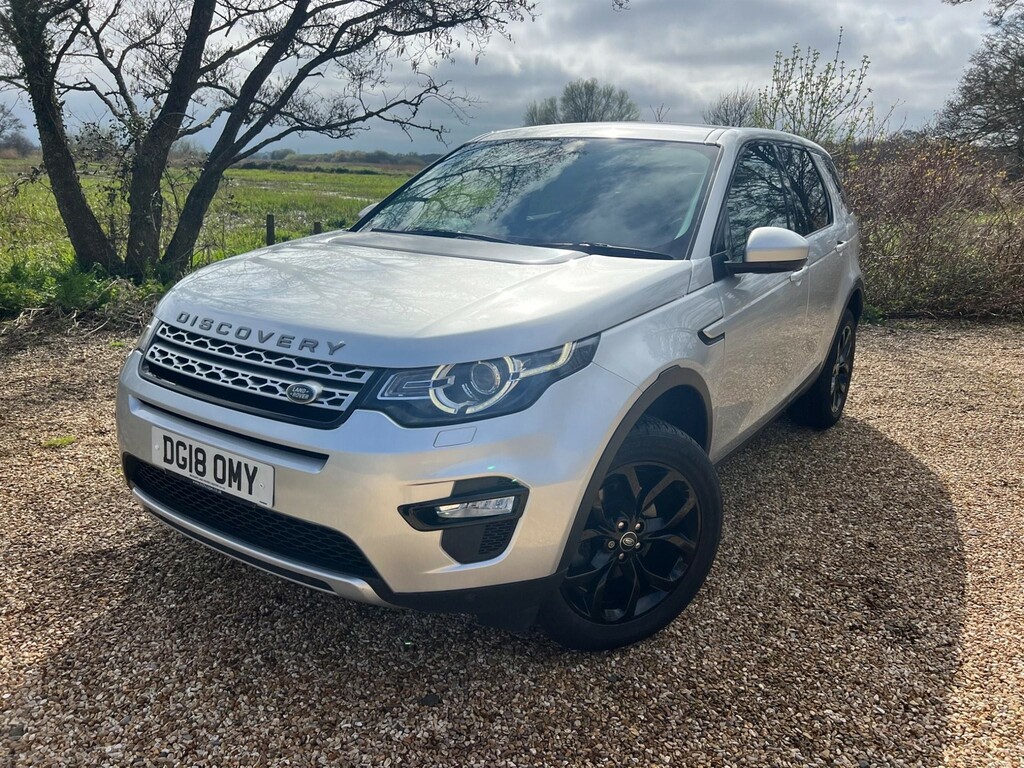 Compare Land Rover Discovery Sport Discovery Sport Hse Td4 DG18OMY Silver