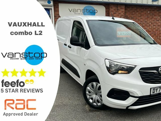 Compare Vauxhall Combo 1.5 L2h1 2300 Sportive Ss 101 Bhp DY70WJX White
