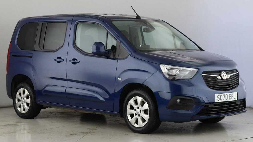 Compare Vauxhall Combo Life 1.5 Turbo D Se 7 Seat SO70EPL Blue