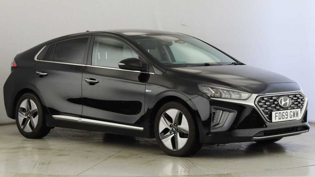 Compare Hyundai Ioniq 1.6 Gdi Hybrid Premium Se Dct FD69GWW Black