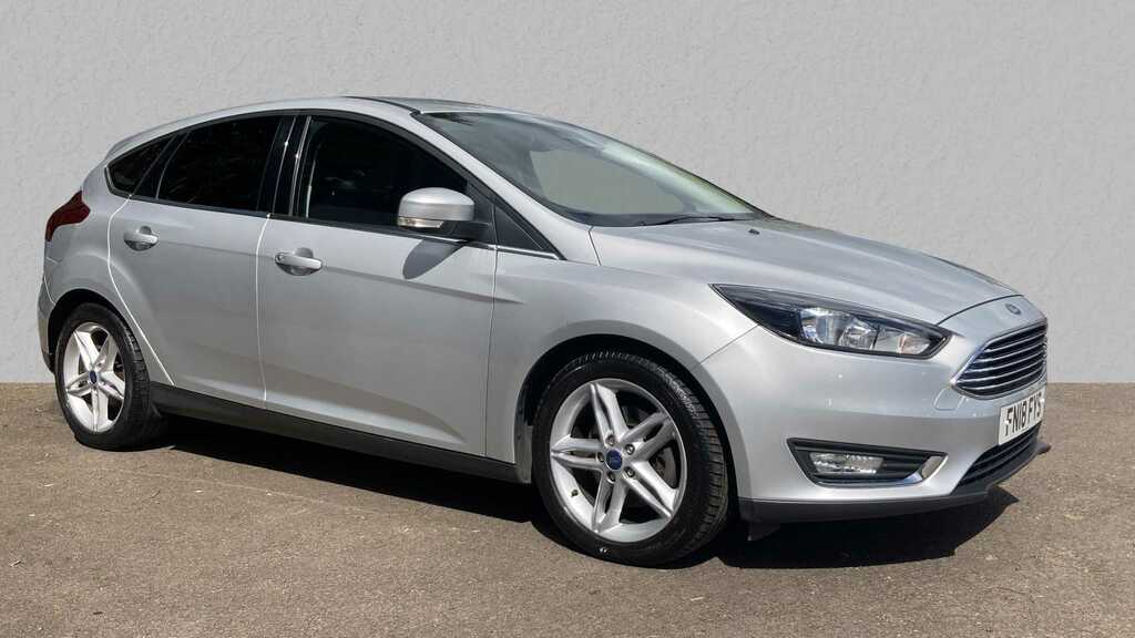 Compare Ford Focus 1.5 Ecoboost Titanium FN18FYS Silver