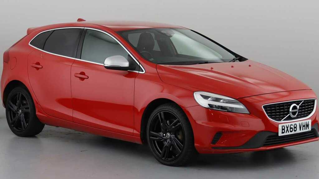 Volvo V40 D3 4 Cyl 150 R Design Pro Geartronic Red #1