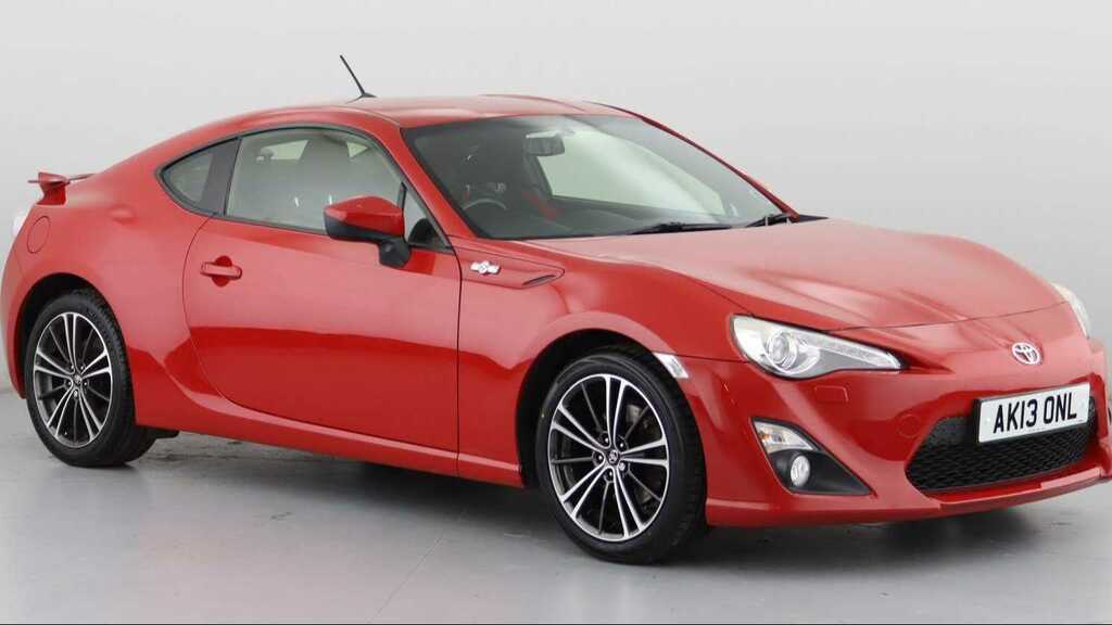 Compare Toyota GT86 2.0 D-4s AK13ONL Red