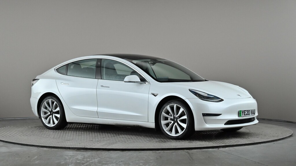 Compare Tesla Model 3 Long Range Awd YE20VAU White