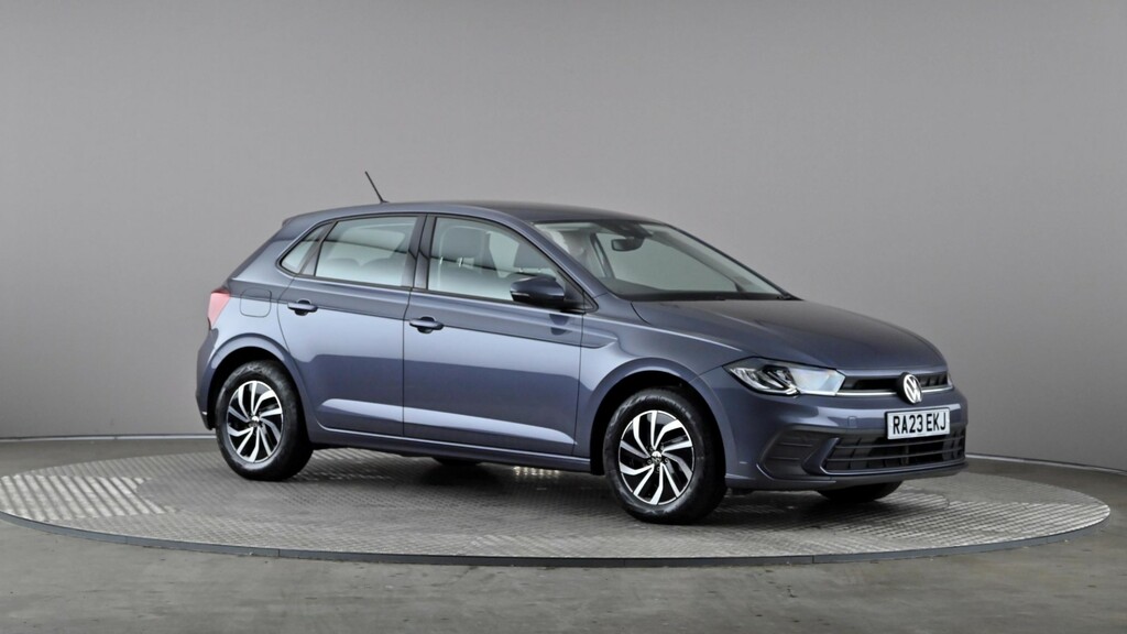 Compare Volkswagen Polo 1.0 Tsi Life RA23EKJ Grey