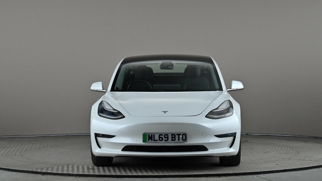 Compare Tesla Model 3 Performance ML69BTO White
