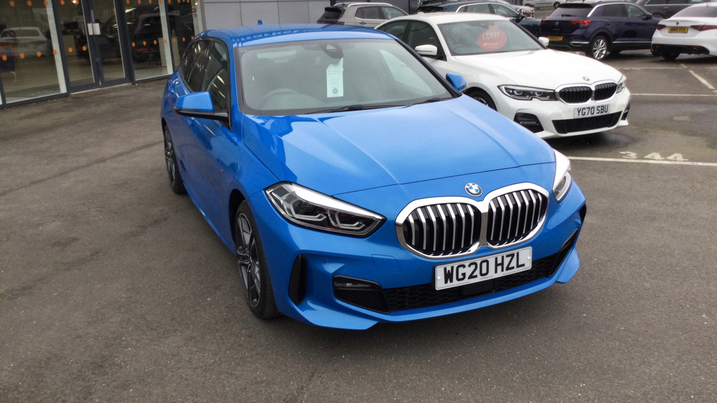 Compare BMW 1 Series 118I M Sport Step Y4LOF Blue