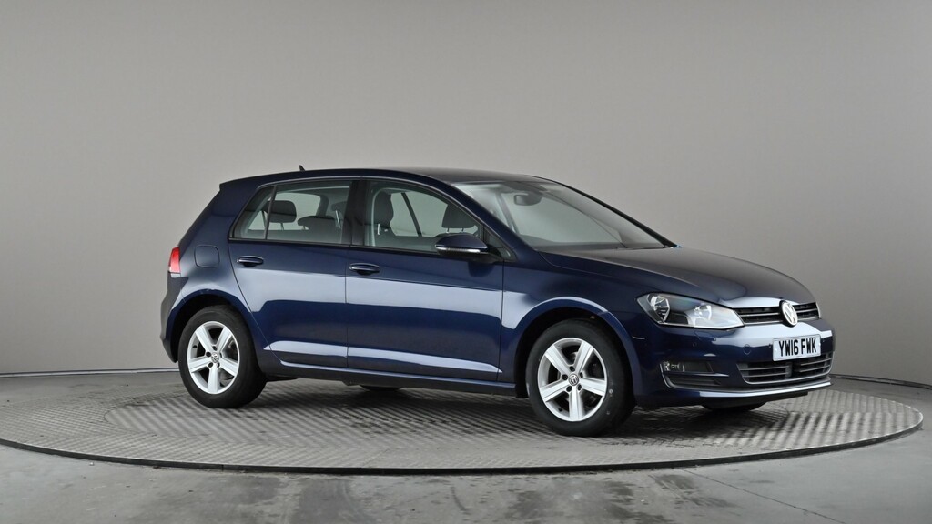 Compare Volkswagen Golf 1.4 Tsi 125 Match Edition YW16FWK Blue