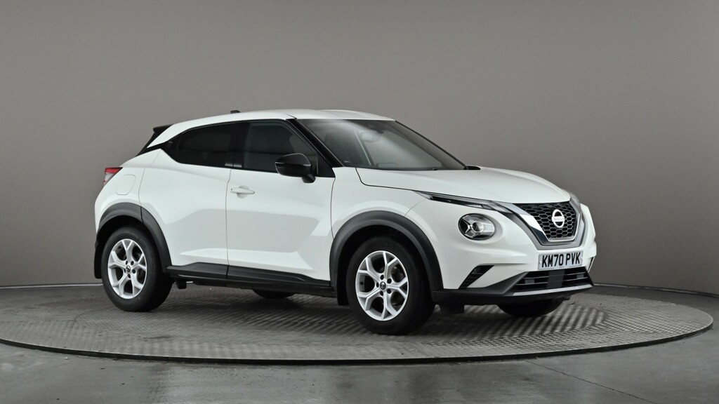 Compare Nissan Juke Dig-t N-connecta KM70PVK White