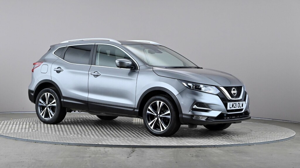 Compare Nissan Qashqai 1.3 Dig-t N-connecta Glass Roof Pack LM21OLW Grey