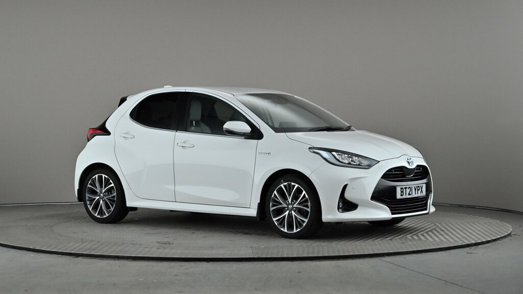 Toyota Yaris 1.5 Hybrid Excel Cvt White #1