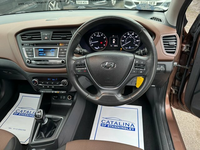 Compare Hyundai I20 1.4 Gdi Premium Se 99 Bhp PX15YFS Brown