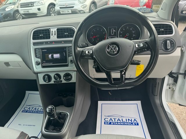 Compare Volkswagen Polo 1.0 Beats 74 Bhp VO66XZC White