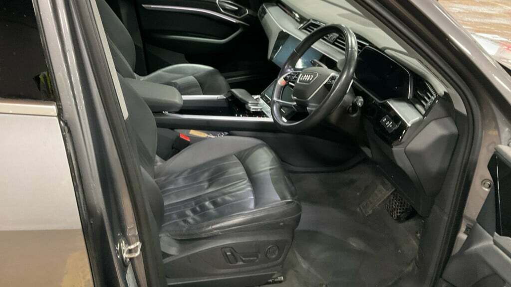 Audi E-tron 2020 70 Quattro Grey #1