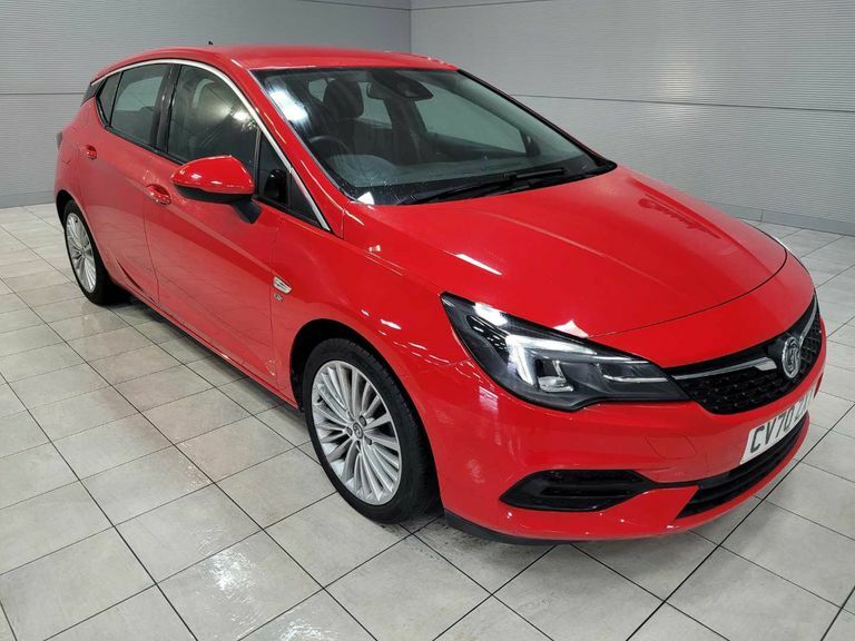 Compare Vauxhall Astra Astra Elite Nav T CV70ZXY Red