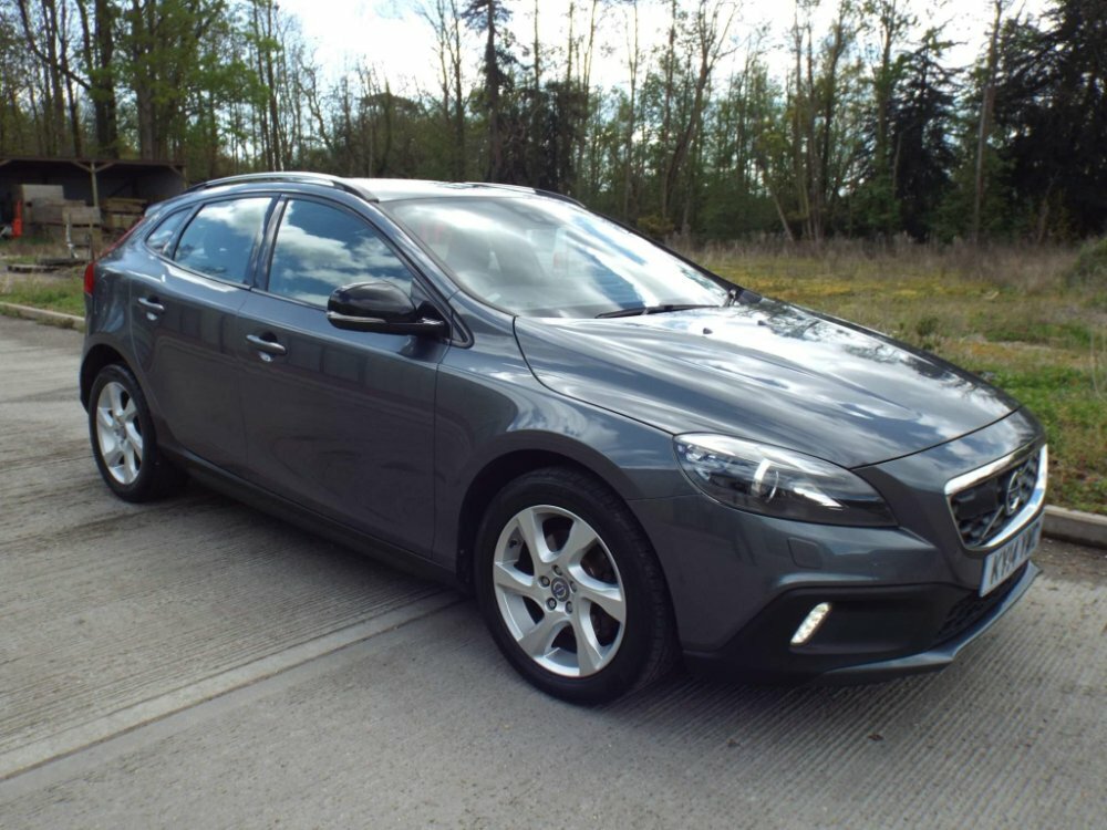 Compare Volvo V40 Cross Country 1.6 D2 Lux Nav Euro 5 Ss KY14YWC Grey