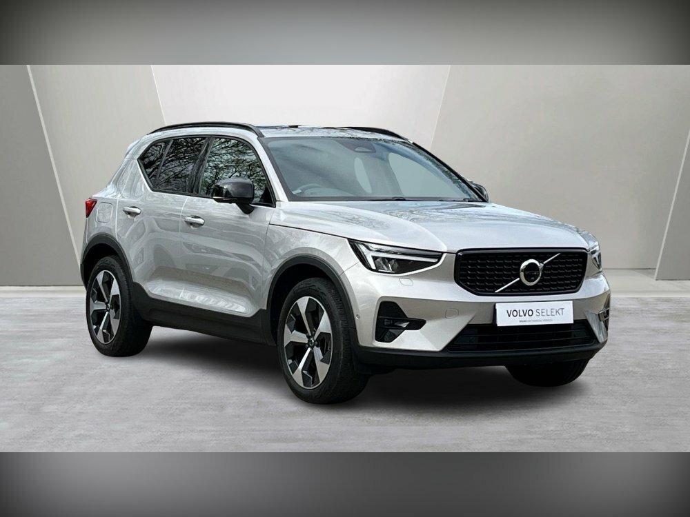 Compare Volvo XC40 2.0 B4 Mhev Ultimate Suv Hybrid Dct Aut YS23WEX Silver