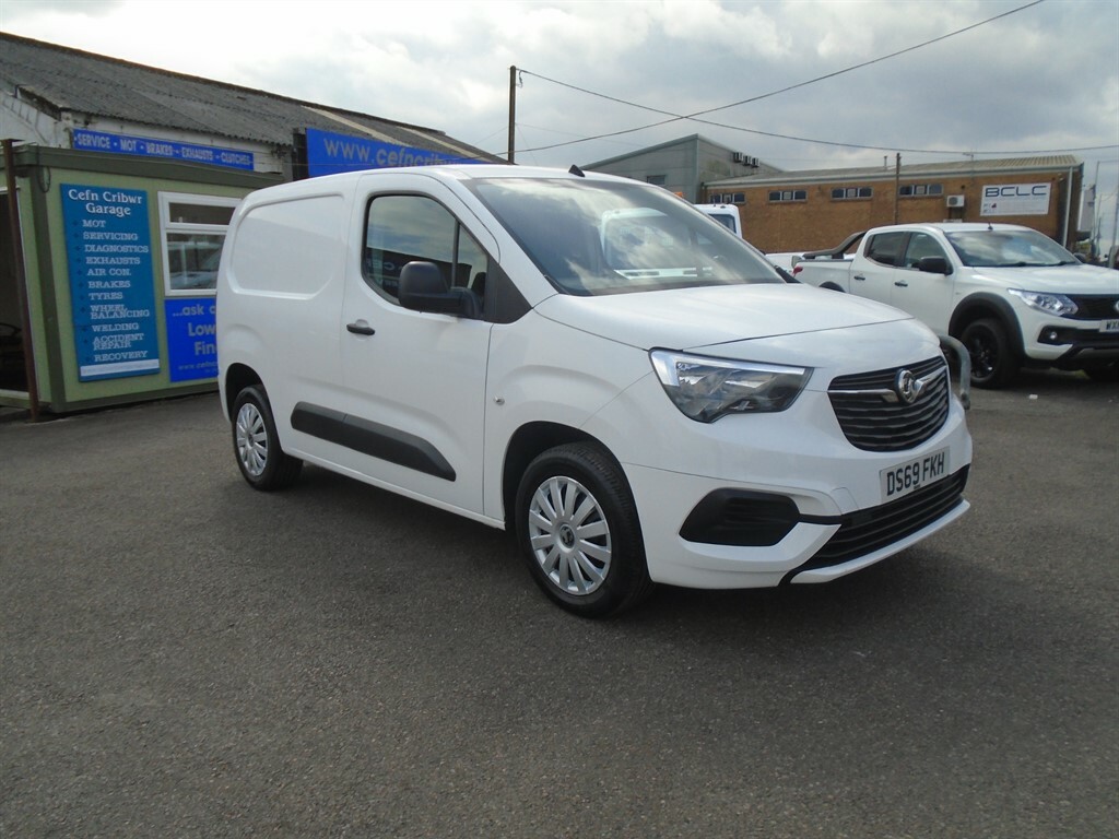 Vauxhall Combo L1h1 2300 Sportive Ss White #1
