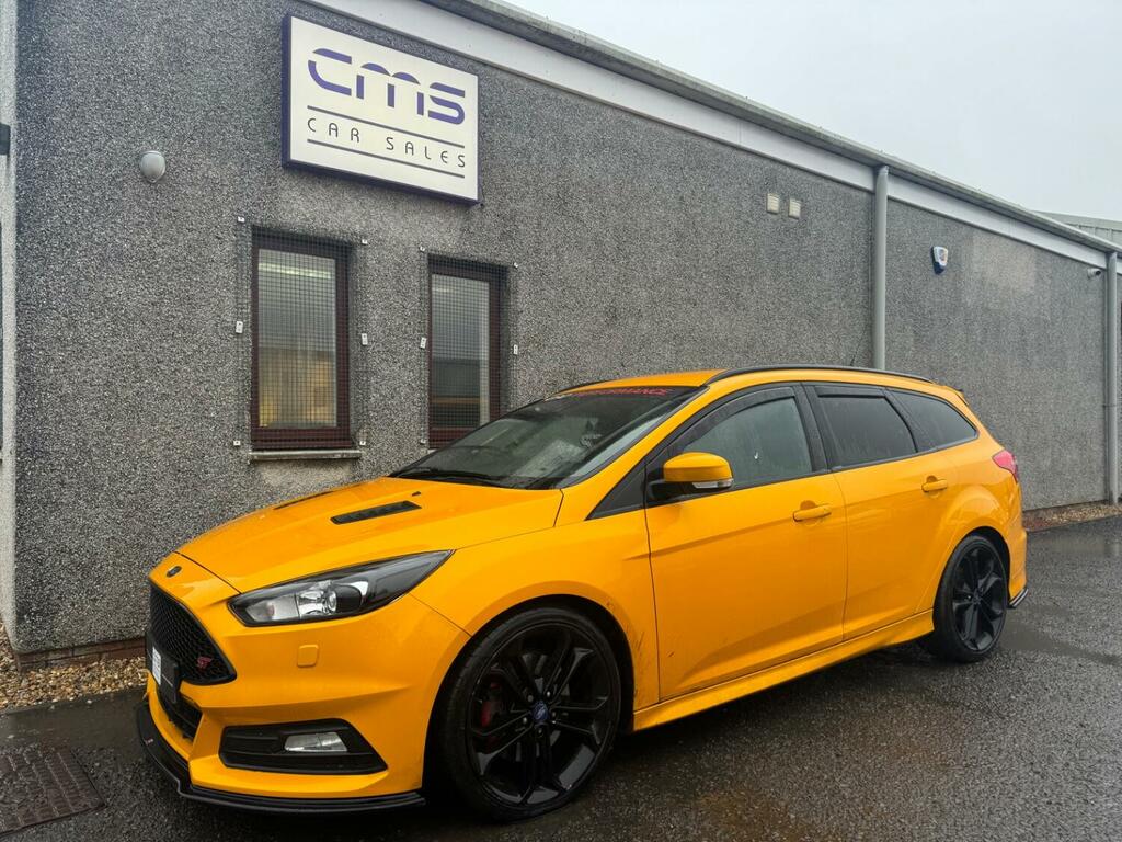 Compare Ford Focus St-3 Tdci OU65JXM Yellow