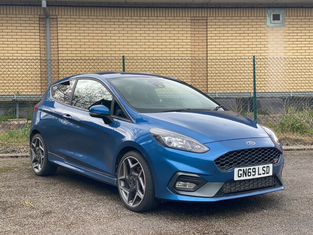 Compare Ford Fiesta 1.5T Ecoboost St-3 Euro 6 Ss GN69LSD Blue