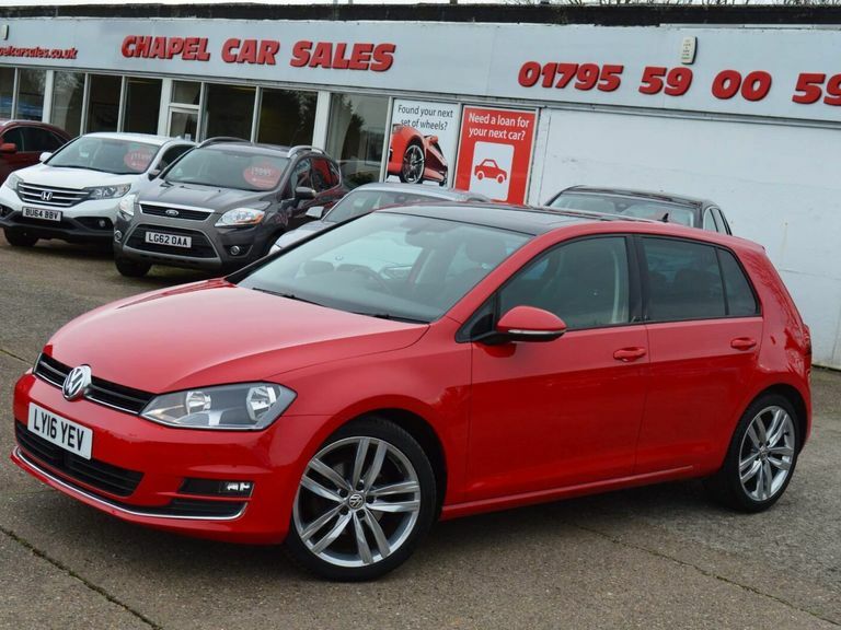 Compare Volkswagen Golf 1.6 Tdi Bluemotion Tech Gt Edition Euro 6 Ss LY16YEV Red