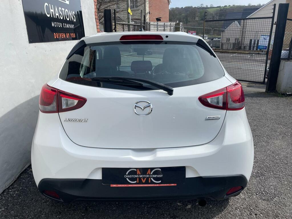 Mazda 2 Hatchback 1.5 Skyactiv-g Se-l Nav 2018 White #1