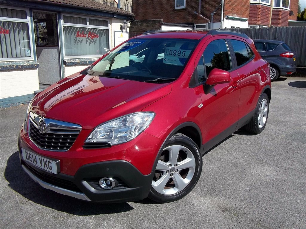 Compare Vauxhall Mokka 1.6 Exclusiv 2Wd Euro 5 Ss DE14VKG Red