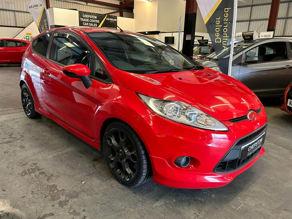 Compare Ford Fiesta 1.6 Zetec S Free-great Lit CE60GWD Red