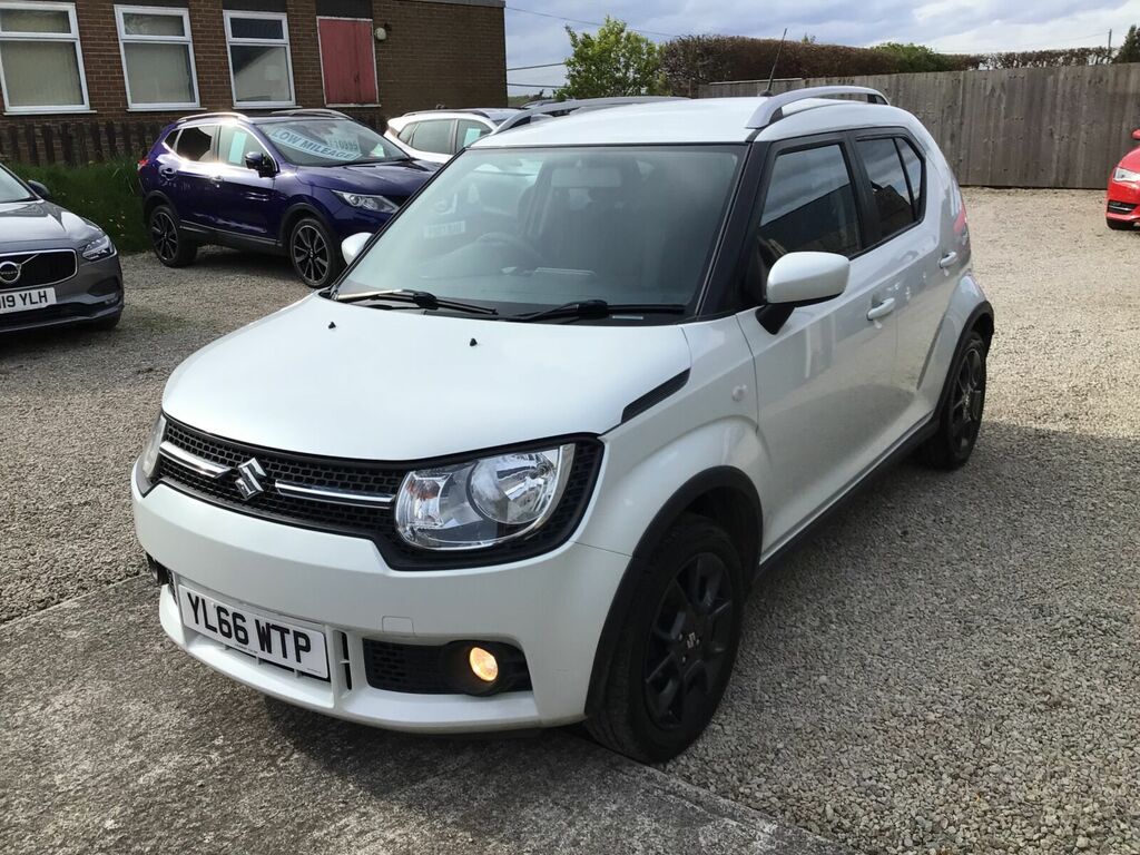 Compare Suzuki Ignis Sz-t 1.2 89 Bhp Only 20 Road Tax O YL66WTP White