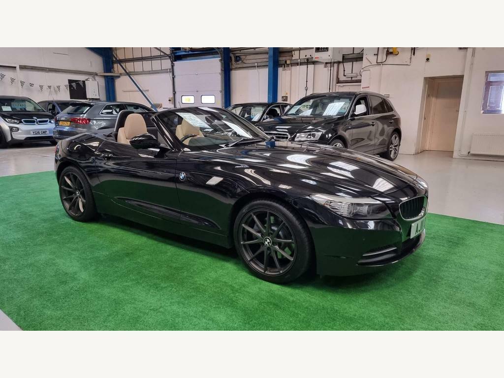 Compare BMW Z4 3.0 30I Sdrive Euro 5 AJ11OKS Black